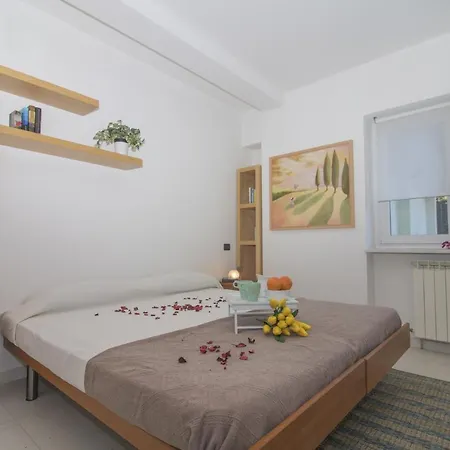 Bonga Sleeps 6 Willa *