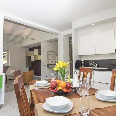 Willa Bonga Sleeps 6